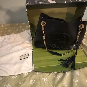 Gucci Black Shoulder Bag with Gold Chain
